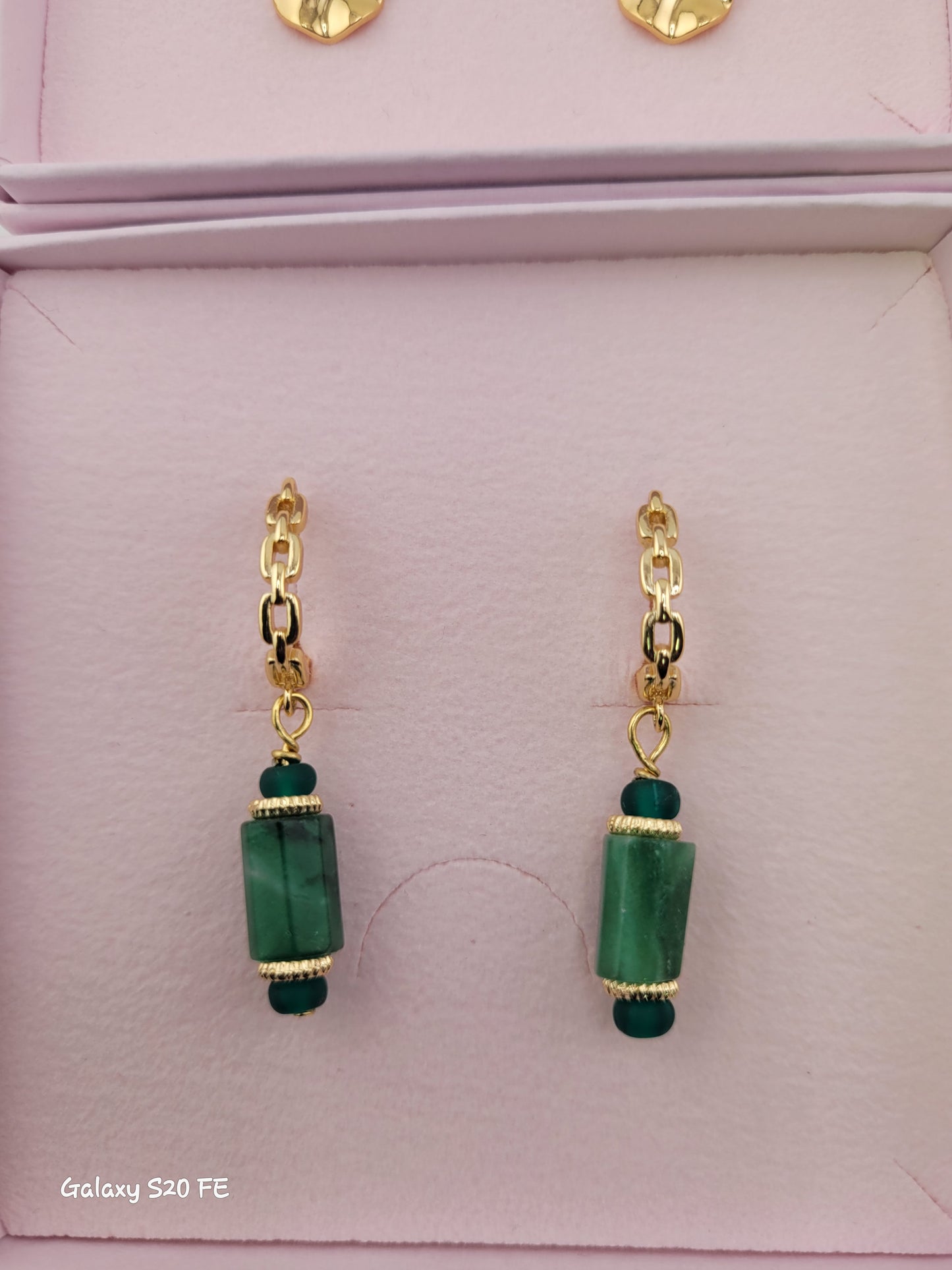 Boucles d'oreilles dormeuse émeraude Tanjavur