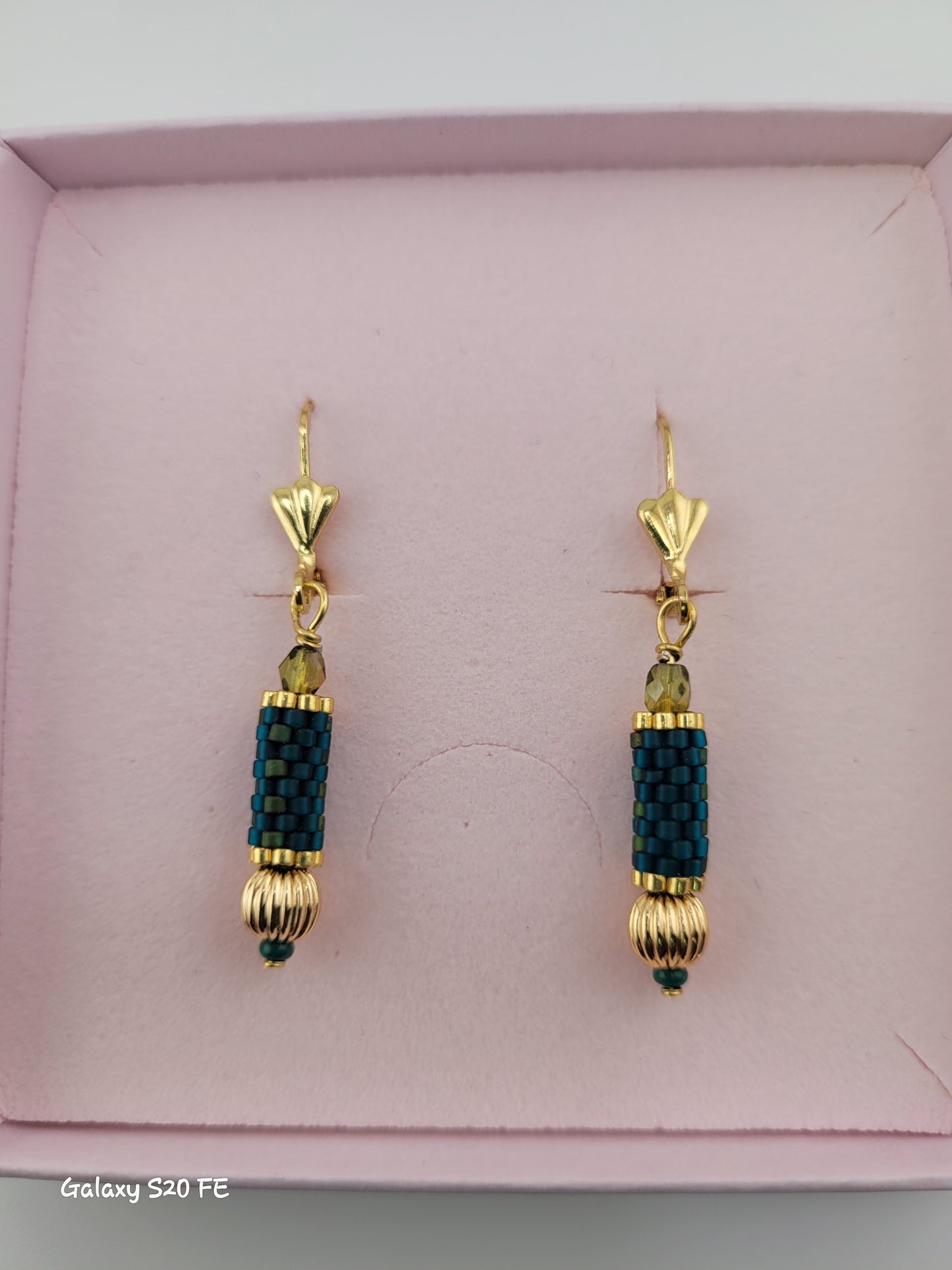 Boucles d'oreilles pendantes en perles miyuki émeraude Mumbai