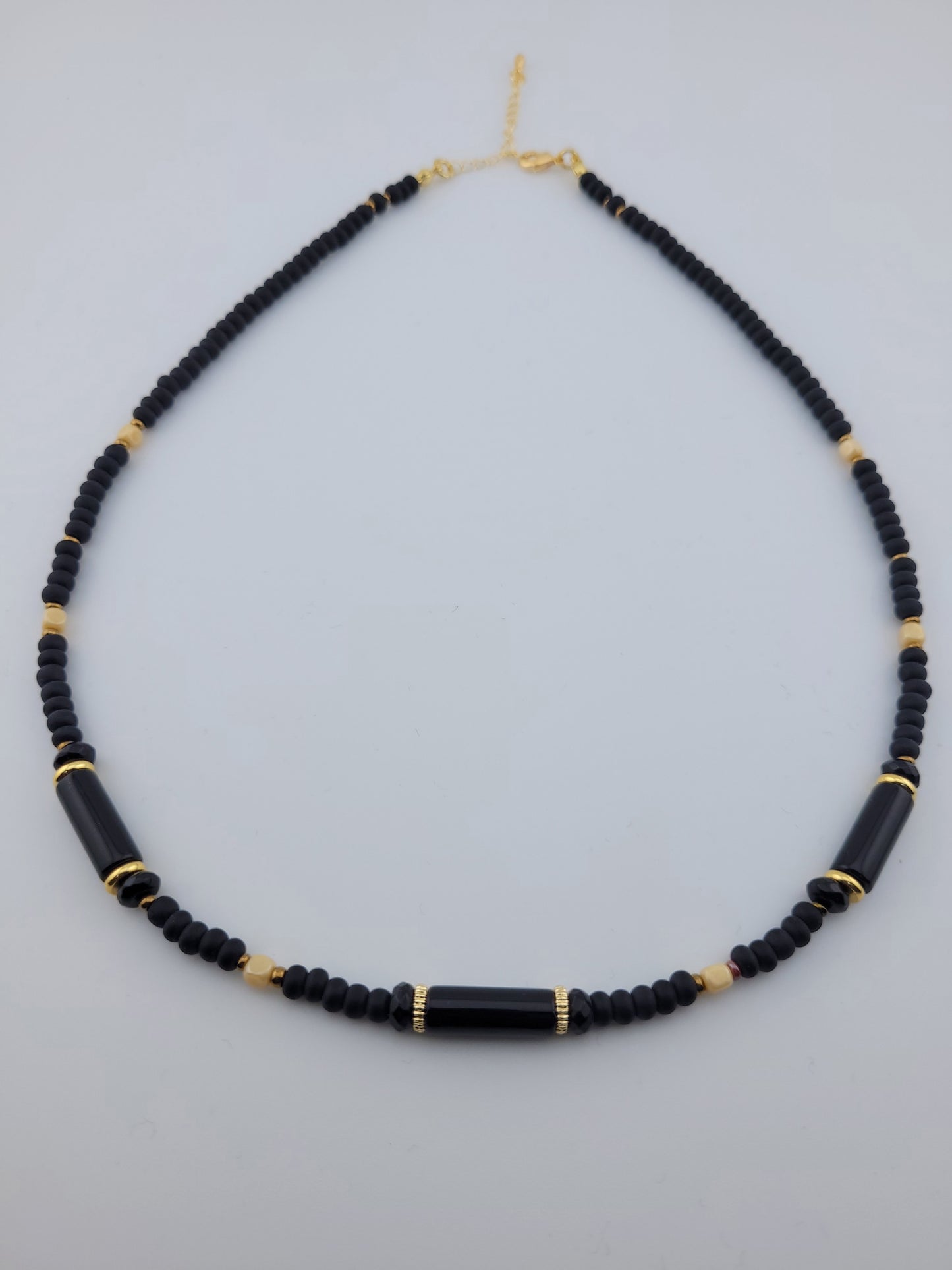 Collier en perle de verre et Onyx noir Tanjavur