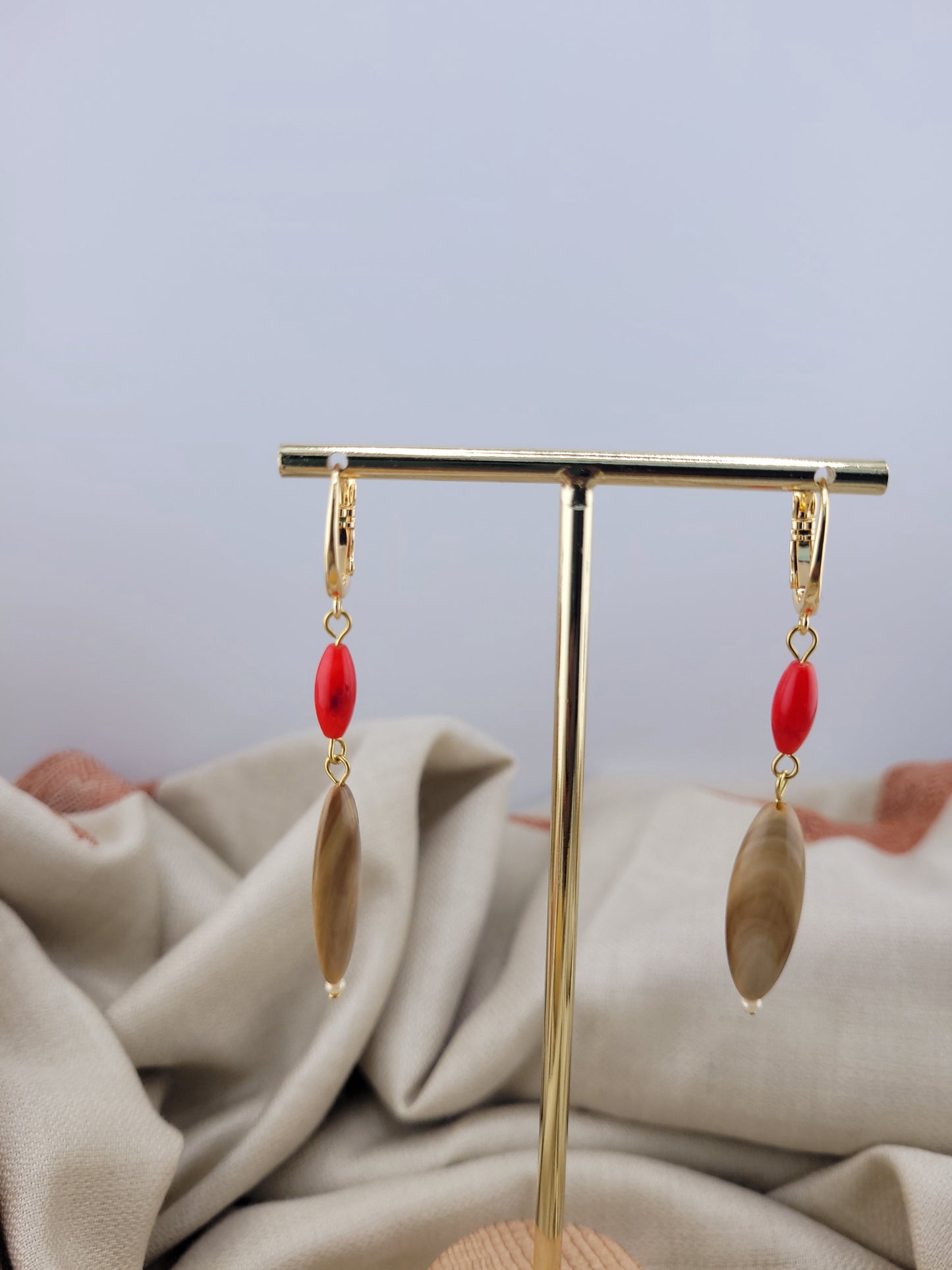 Boucles d'oreilles pendantes en perles coquillage beige Nagpur