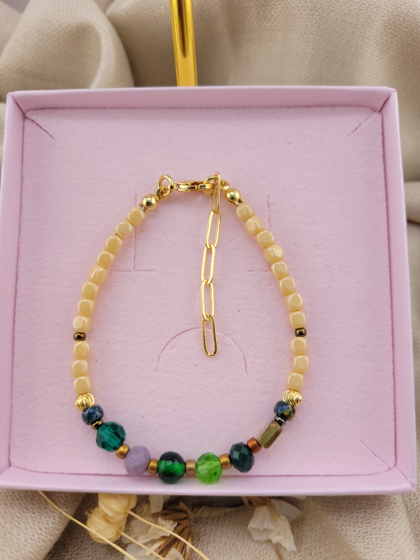 Bracelet en perles de verre vert Mandurai