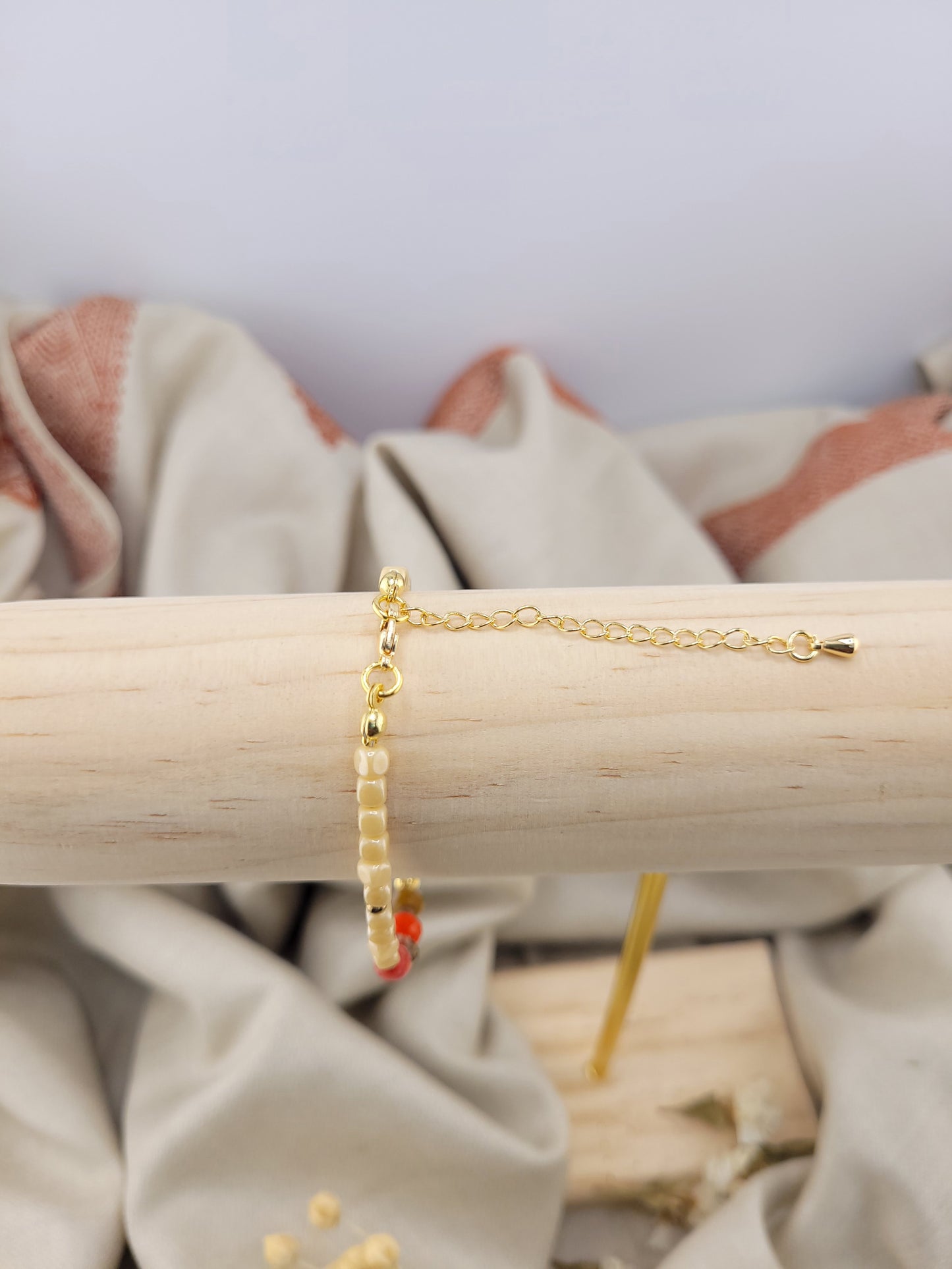 Bracelet en perles de verre rouge Mandurai