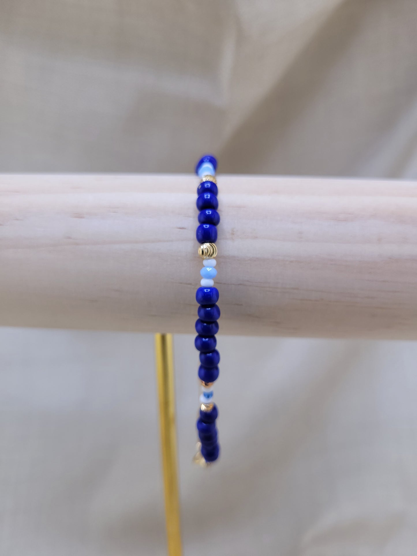 Bracelet en perles de rocailles bleu Tanjavur