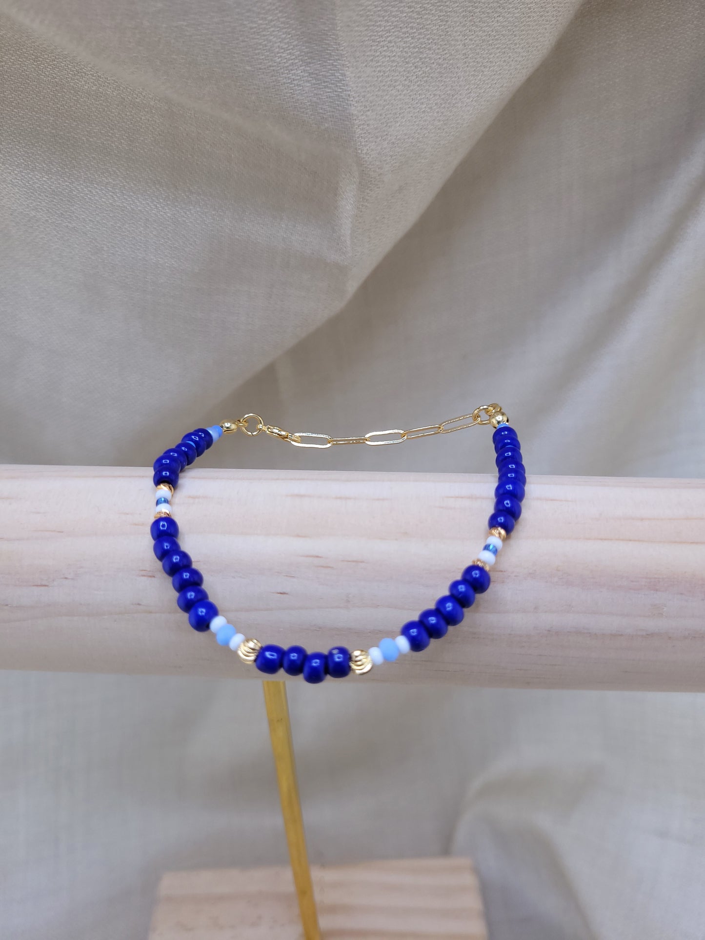 Bracelet en perles de rocailles bleu Tanjavur