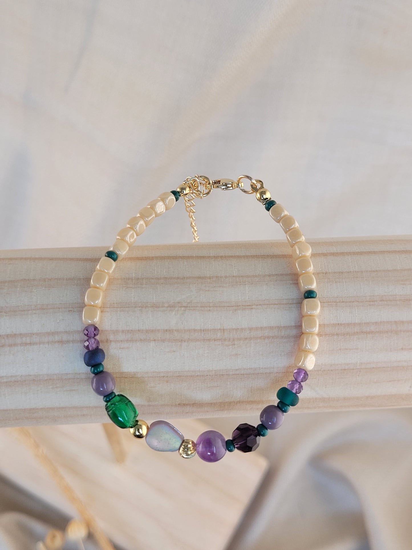 Bracelet en perles Améthyste violet Mandurai
