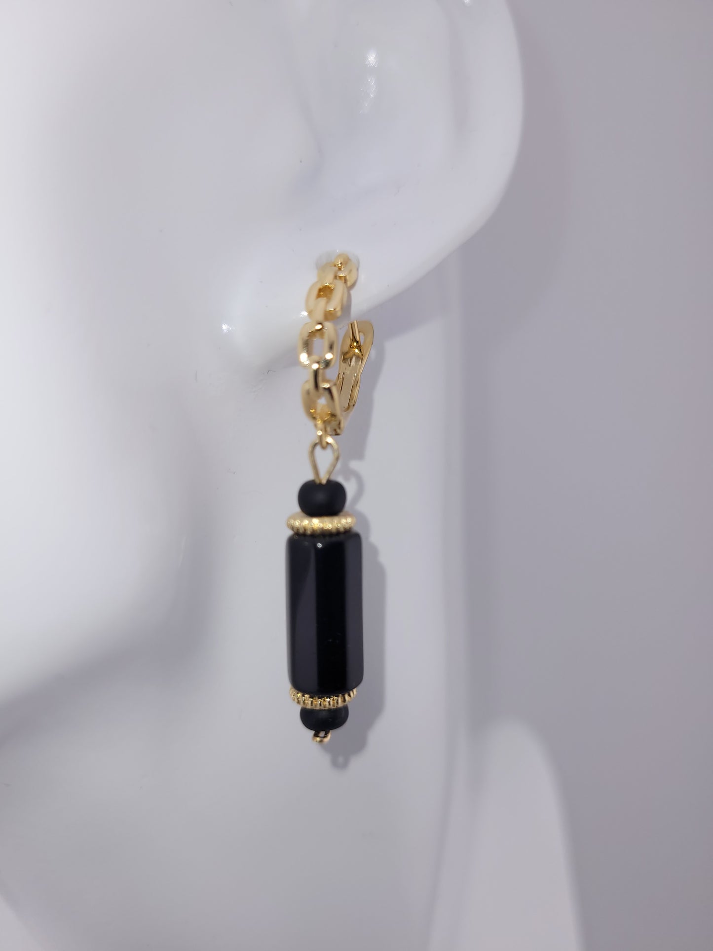 Boucles d'oreilles dormeuse onyx noir Tanjavur
