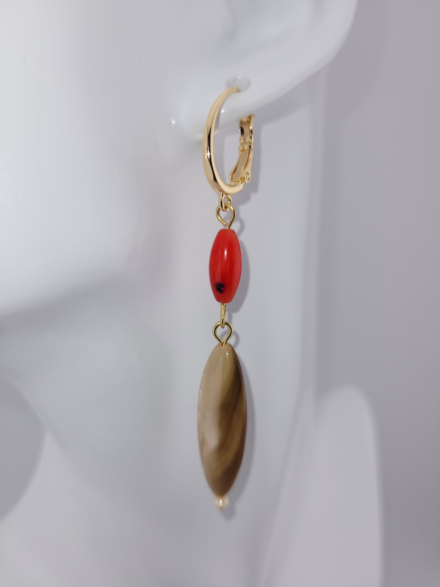 Boucles d'oreilles pendantes en perles coquillage beige Nagpur