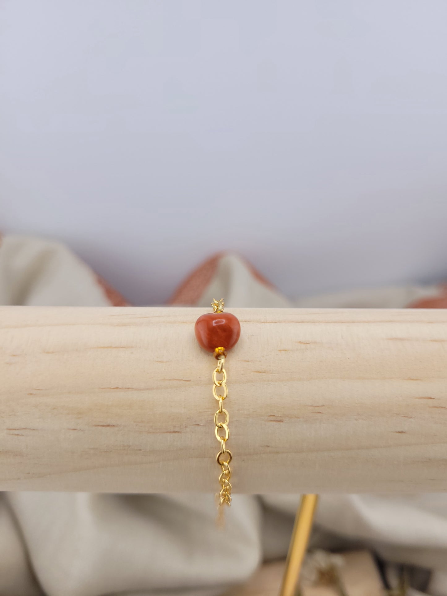 Gourmette solitaire en jaspe rouge Tanjavur