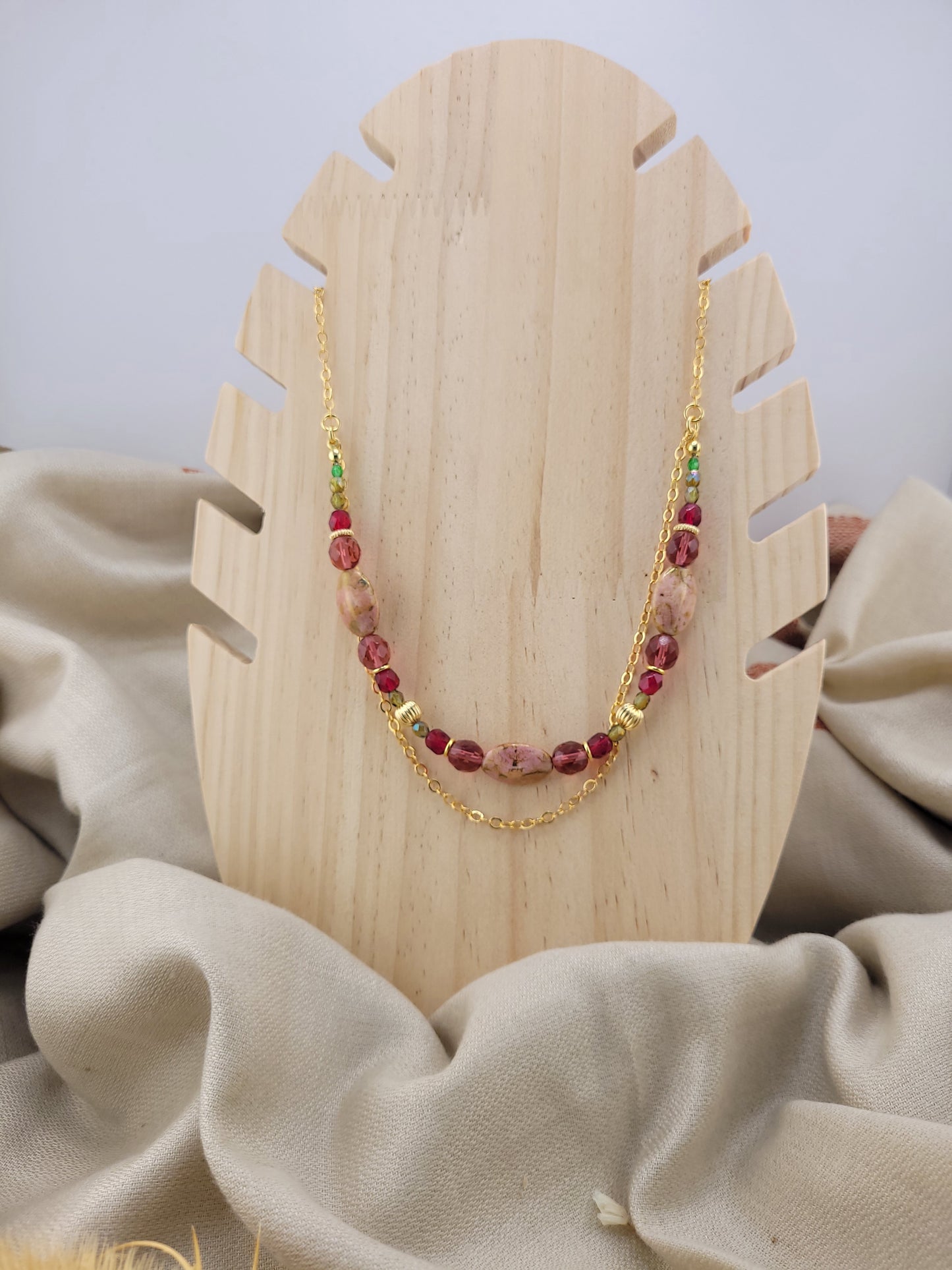 Collier multi rang en perles rose Mandurai