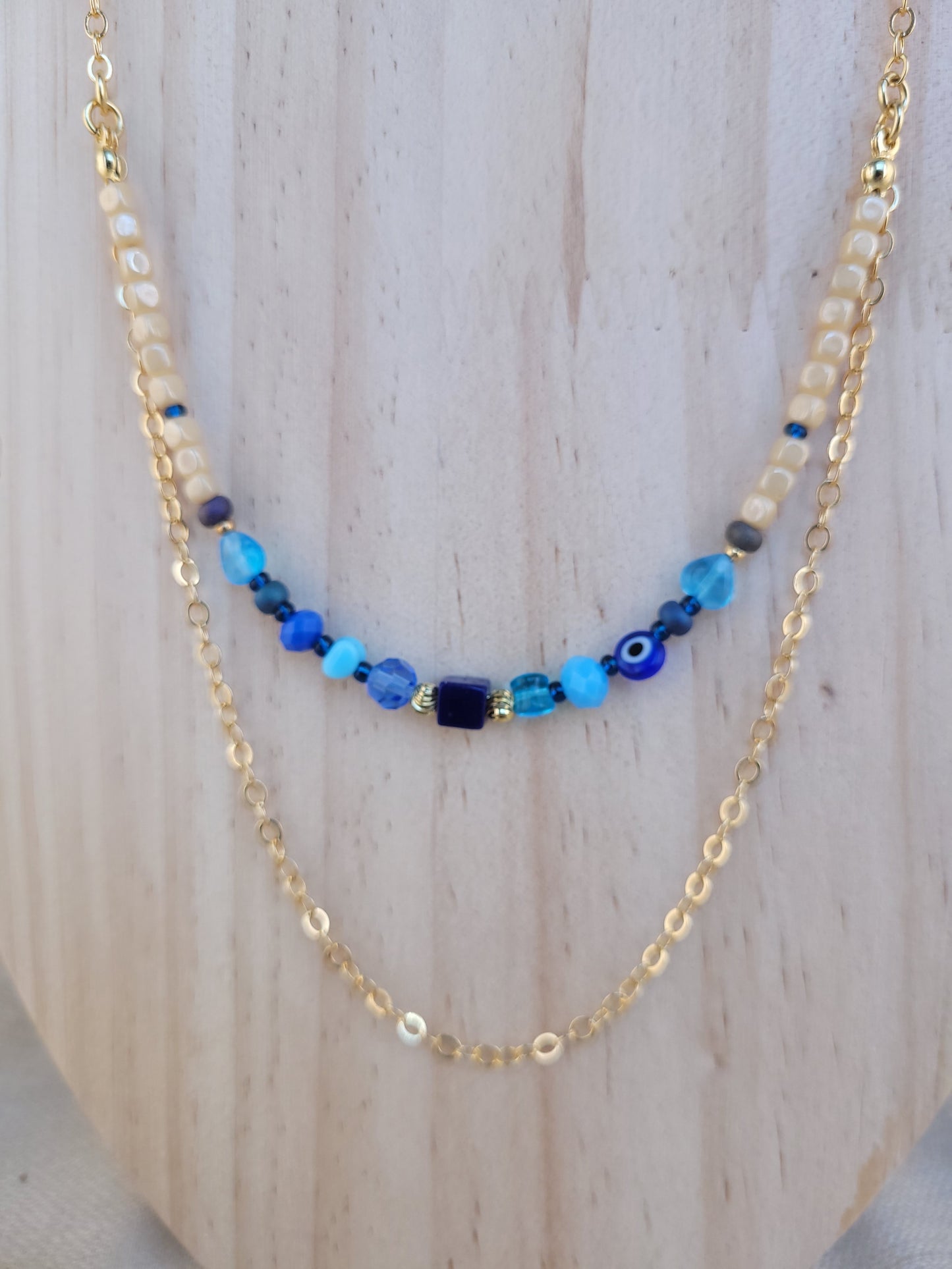 Collier multi rang en perles bleu Mandurai