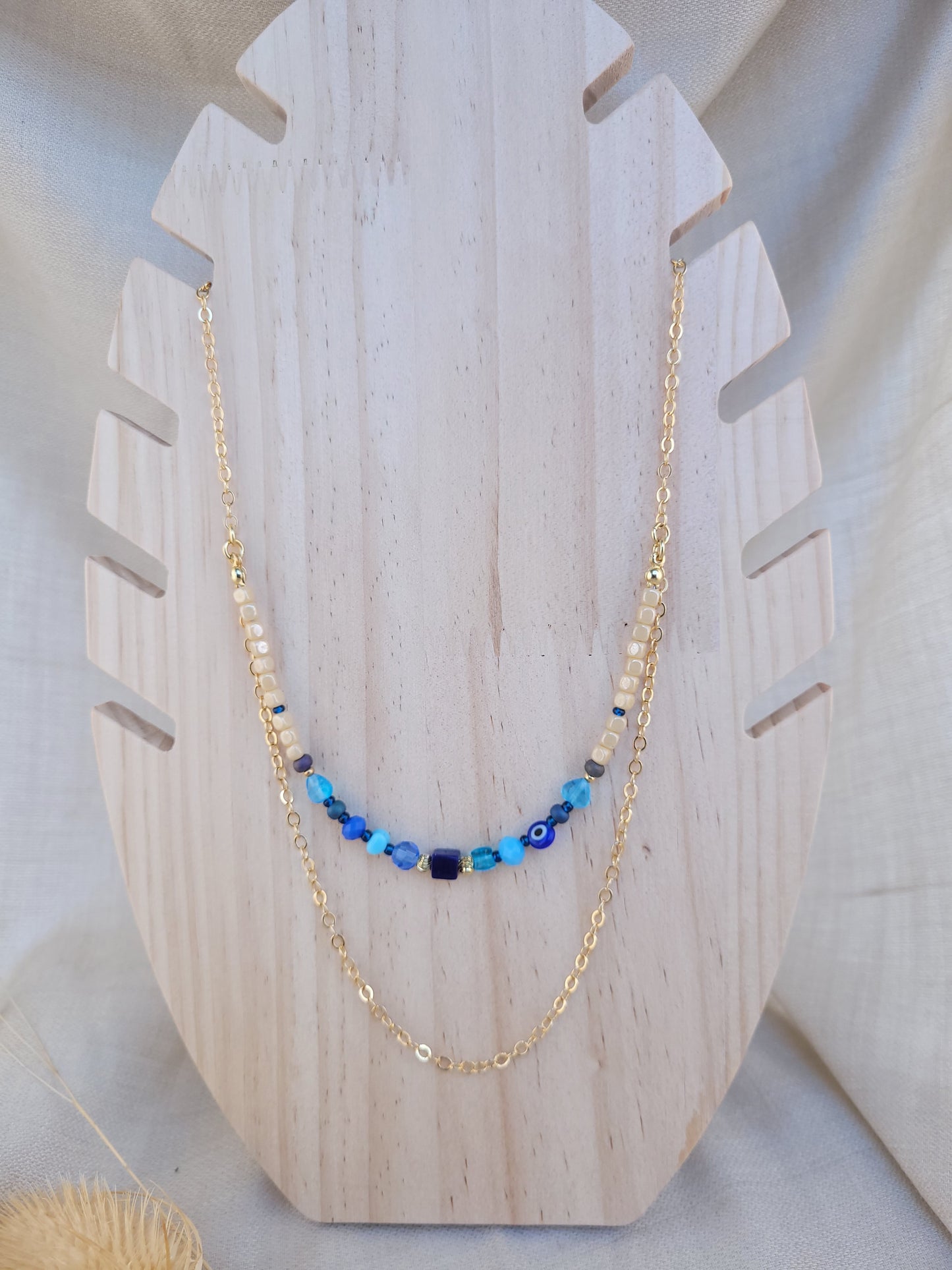 Collier multi rang en perles bleu Mandurai