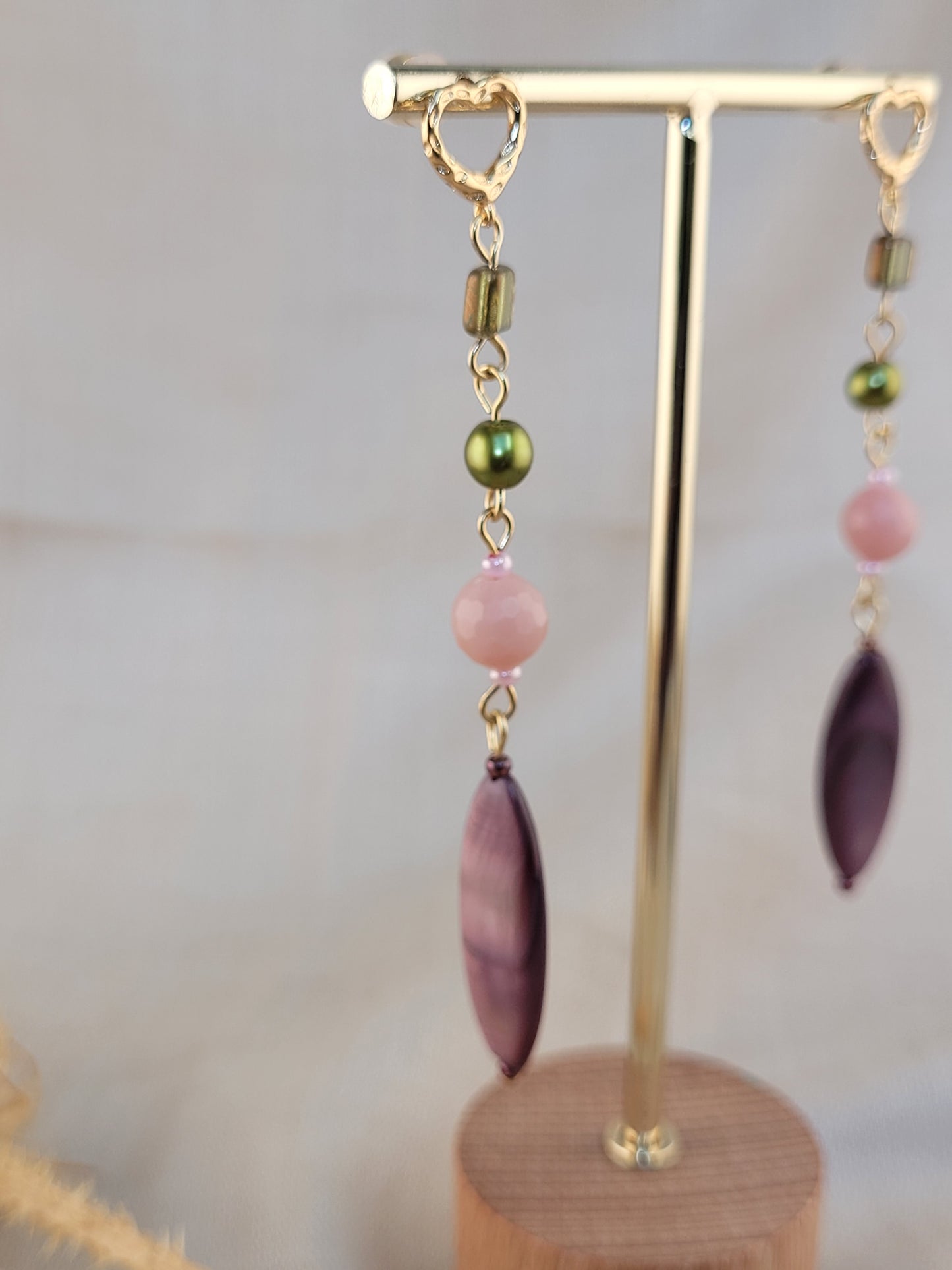 Boucles d'oreilles pendantes Opale et perles de coquillages Mombasa
