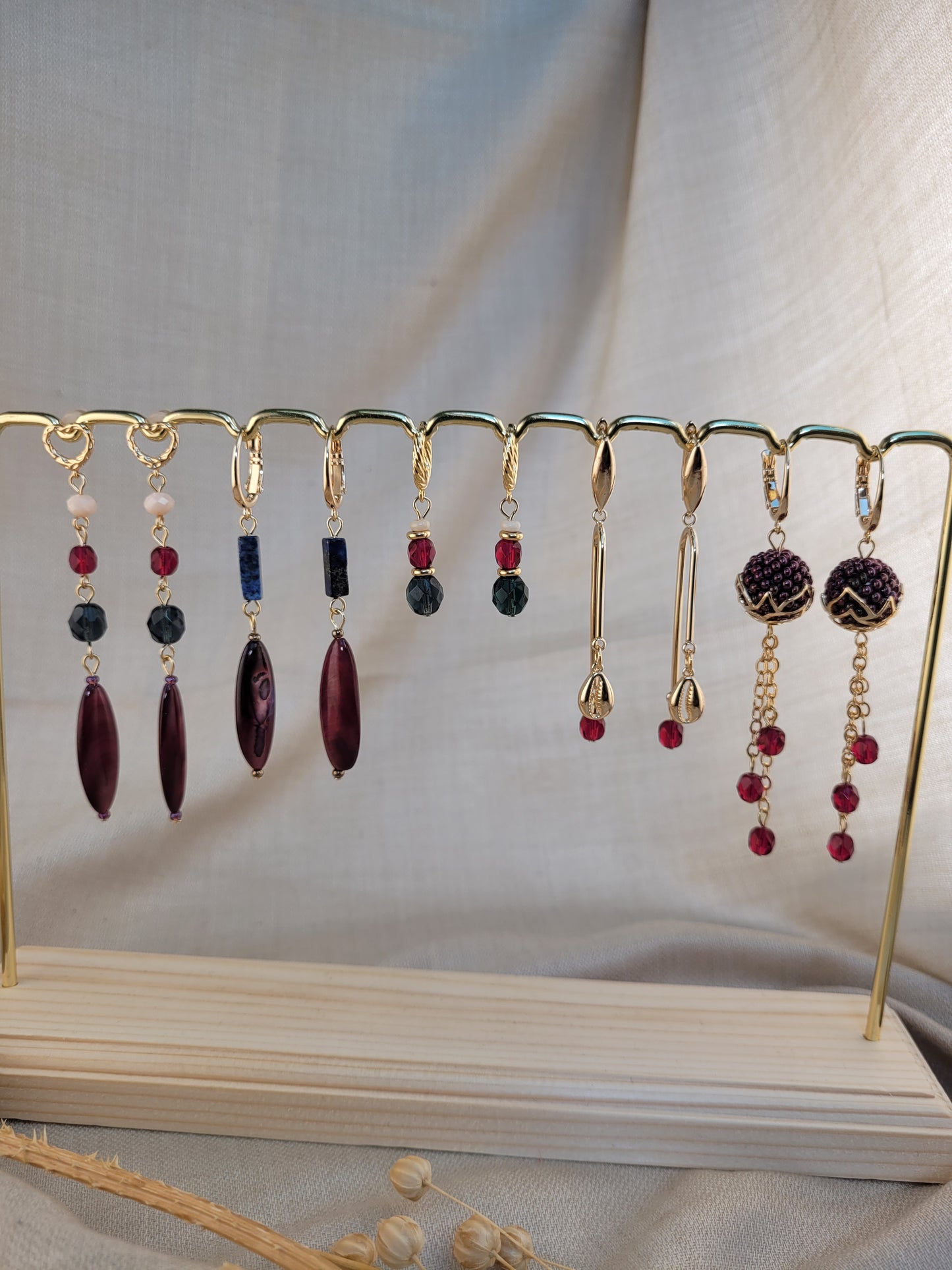 Boucles d'oreilles pendantes en perles coquillage Rouge Bordeau et lapis Lazuri Imperatriz