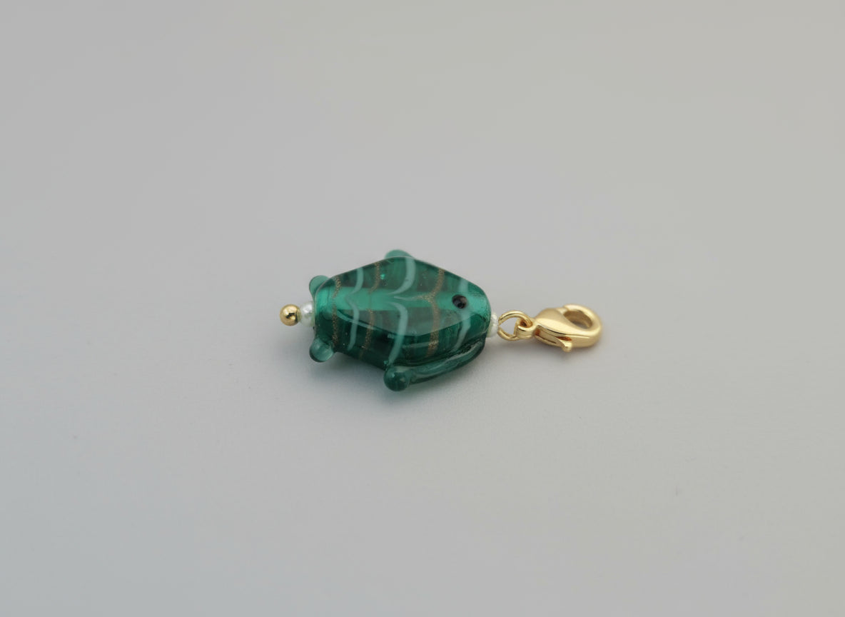 Pendentif Poisson bleu canard Turkana